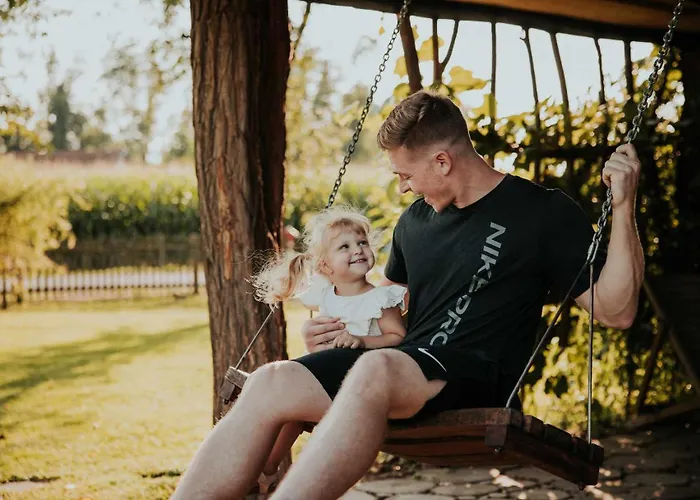Treehouse Drevesna Hiska Strkovo Gnezdo Ranc Jures