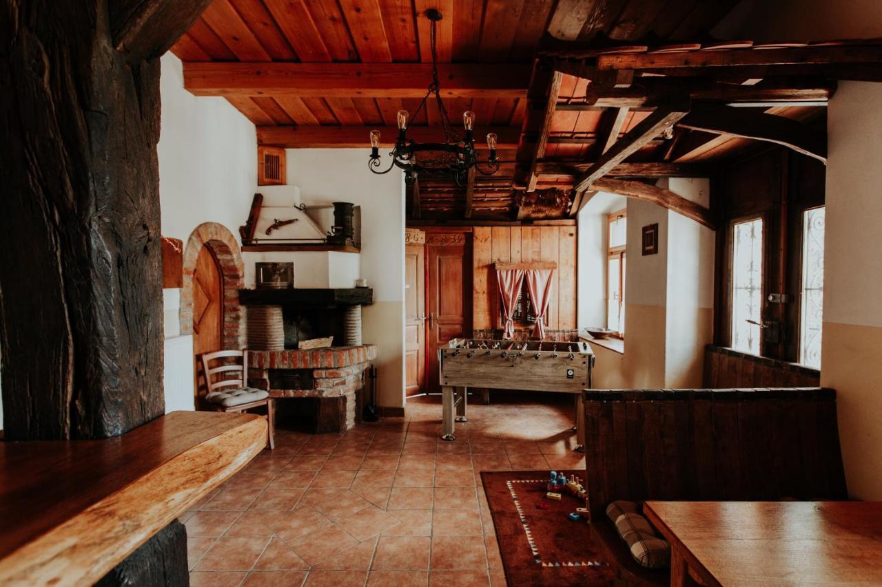 Treehouse Drevesna Hiska Strkovo Gnezdo Ranc Jures Luxury tent