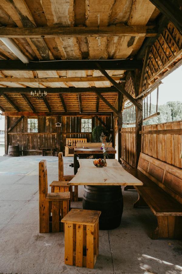 Treehouse Drevesna Hiska Strkovo Gnezdo Ranc Jures Luxury tent