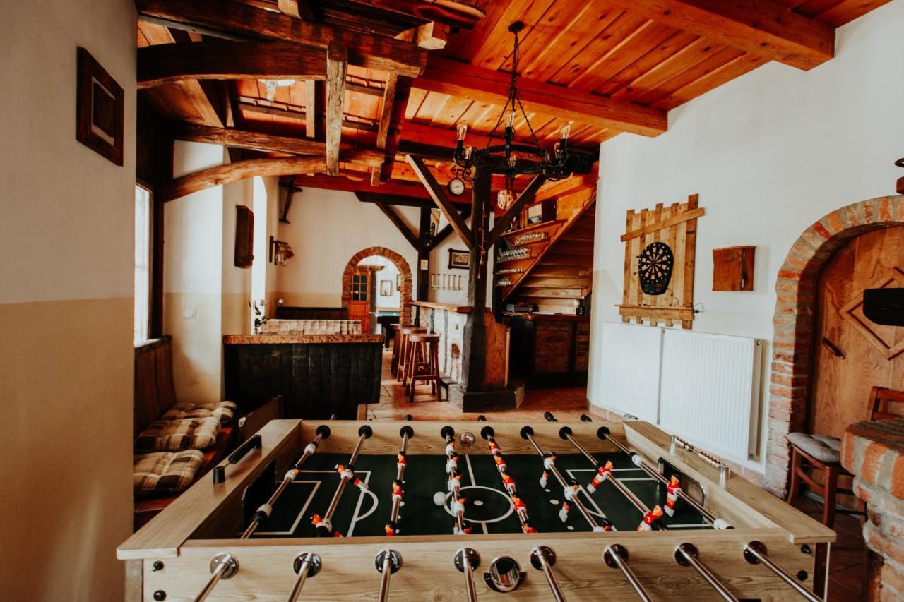Treehouse Drevesna Hiska Strkovo Gnezdo Ranc Jures Luxury tent Ljutomer